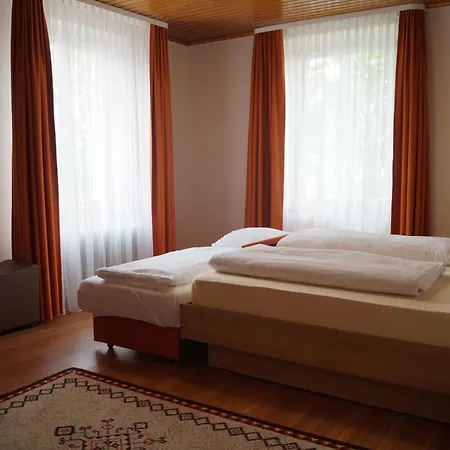Mini-hôtel Zur Traube 3*