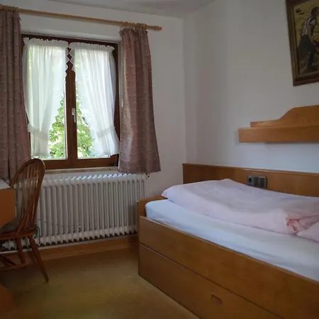 여관 Zur Traube 3*